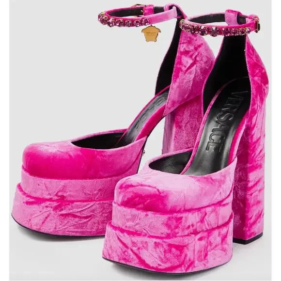 NIB Versace Medusa Aevitas Fuchsia Pink Velvet Crystal Platform Pumps 38 8 $1575